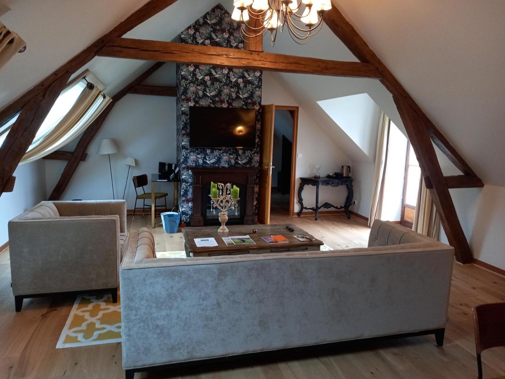 Domaine De Barive Hotel Sainte-Preuve Екстериор снимка