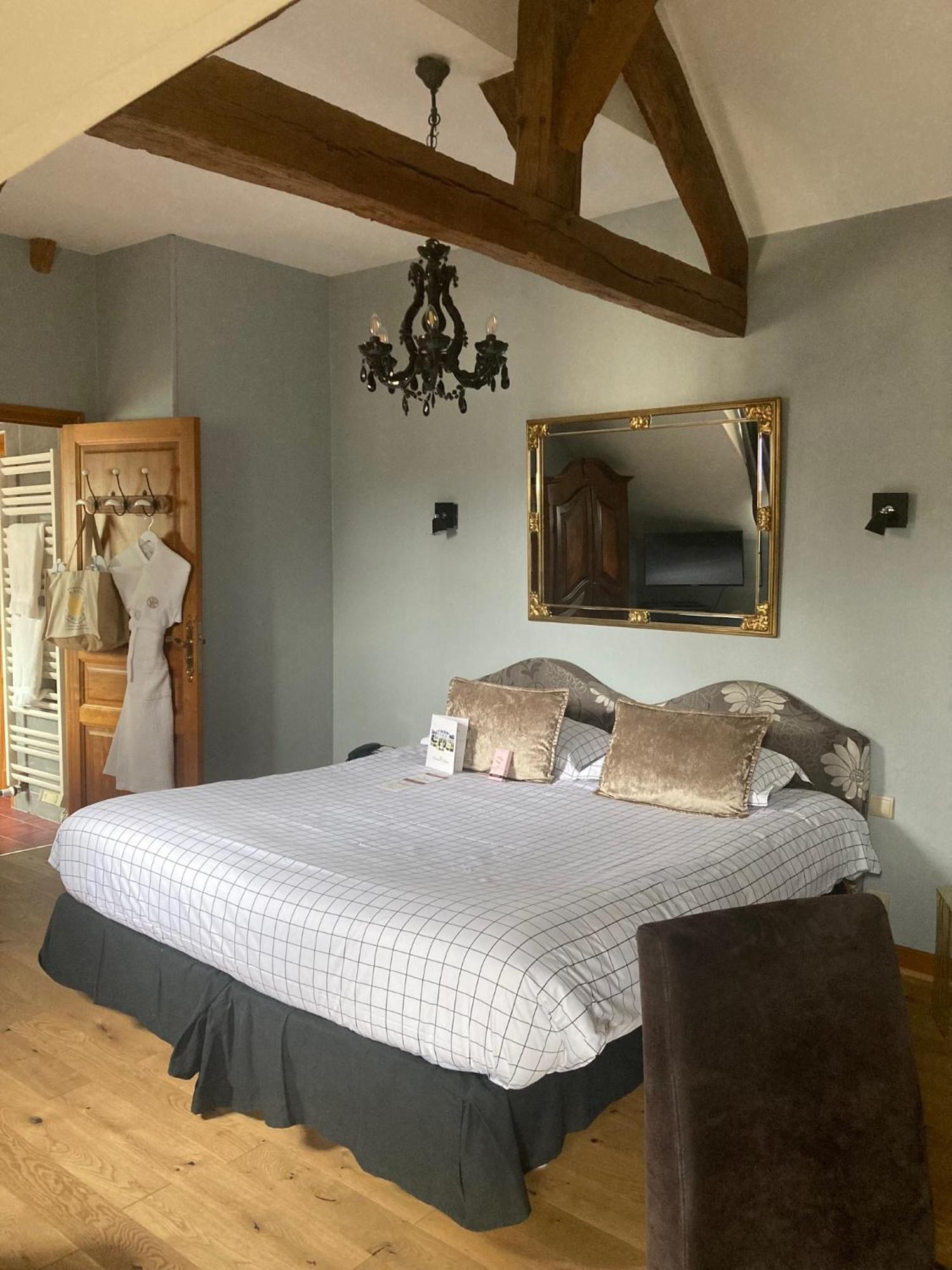 Domaine De Barive Hotel Sainte-Preuve Екстериор снимка