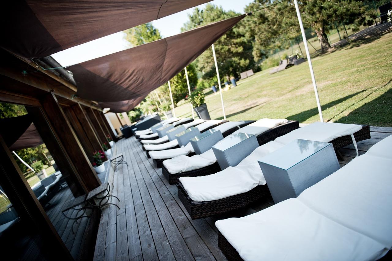 Domaine De Barive Hotel Sainte-Preuve Екстериор снимка